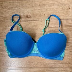 LA SENZA - Blue and Green Lace Women's Bra